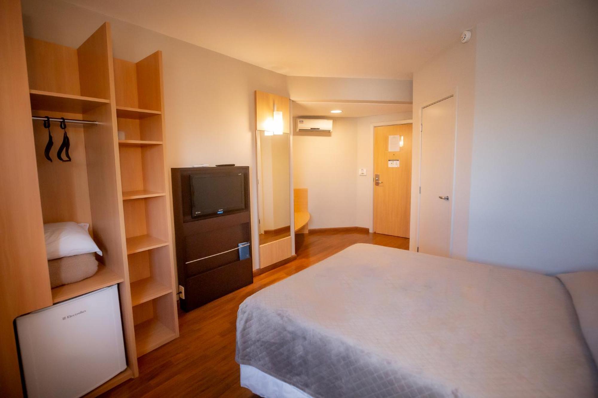Zago Hotel Лажис Екстериор снимка